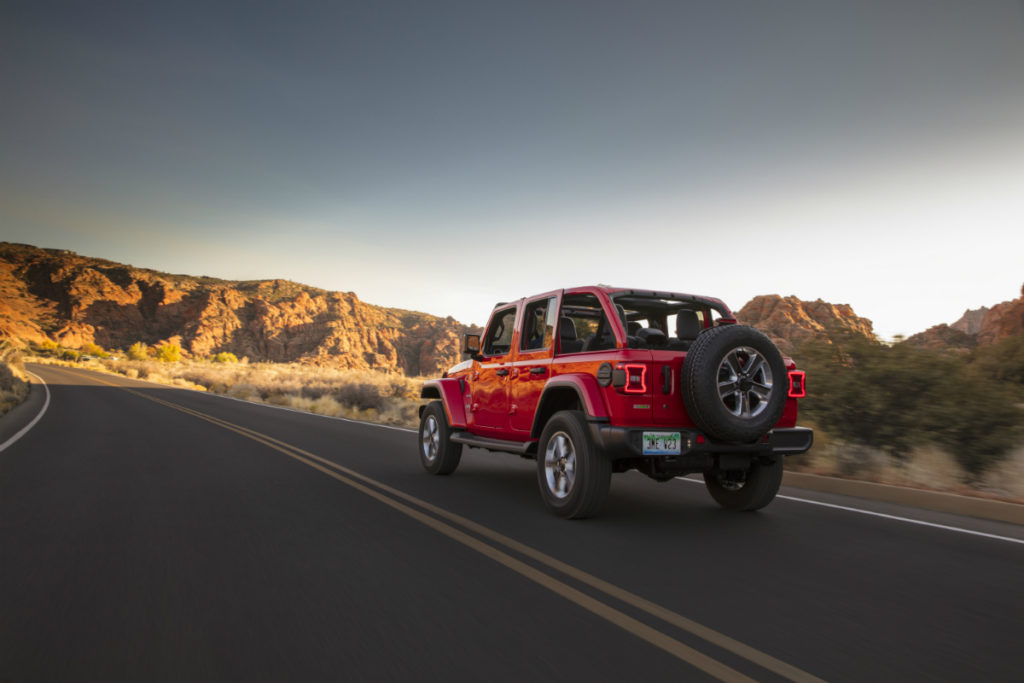 New 2020 Jeep Wrangler EcoDiesel: Fuel Efficiency, Driving Range and Plenty of Torque | THE SHOP