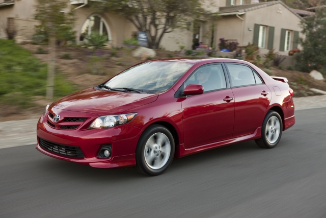 2011-12 Corolla_small_0