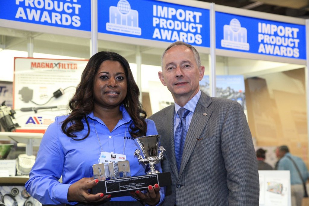 pl958-philips-2012-aia-award-2808x1872