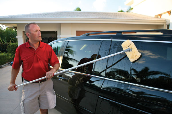 Photo-1_Washing_dark-vehicle