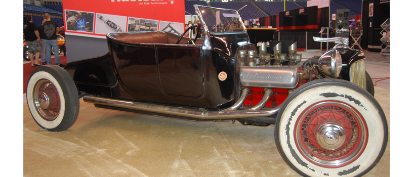 The flathead powered 1924 Model T roadster hot rod built in 1939 was a super sight inside Indianapolis‘ Lucas Oil Stadium.