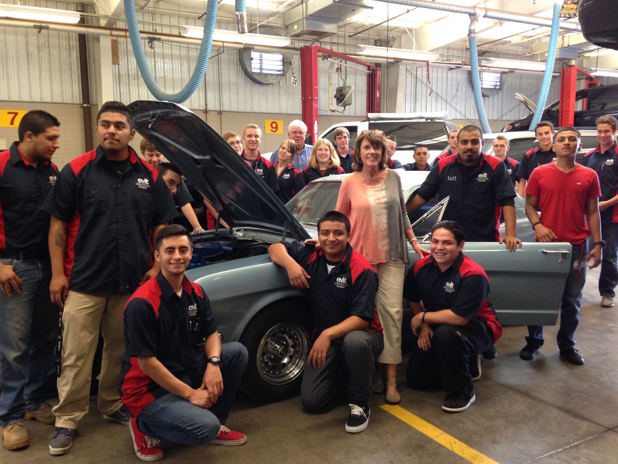 RPM Foundation Diane Fitzgerald with auto restoration students