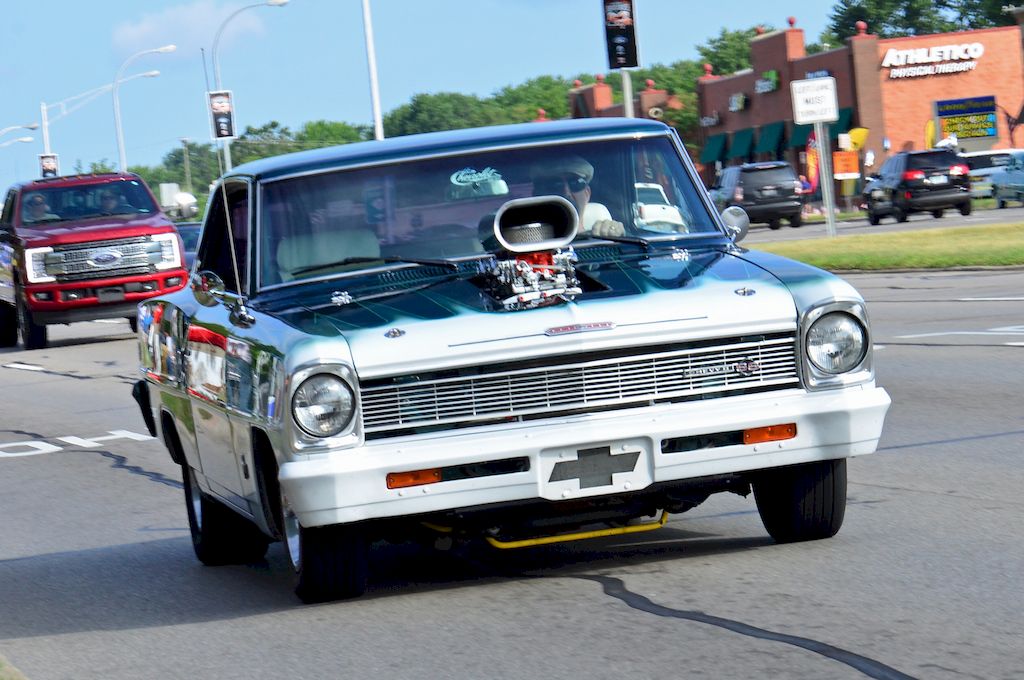 Photos The Wonderful And Sometimes Wacky Woodward Dream Cruise