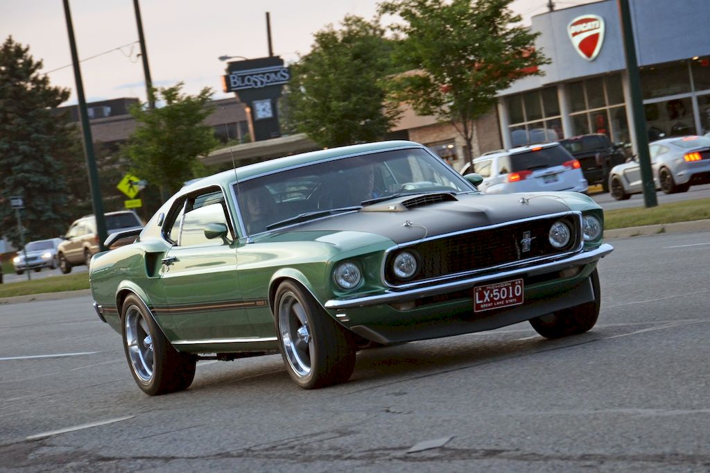 Photos The Wonderful And Sometimes Wacky Woodward Dream Cruise