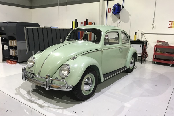 1963 Volkswagen Beetle wrapped by Australia-based Exotic Graphix, the top Australia/New Zealand submission in Wrap Like a King