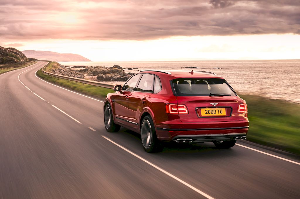 BENTAYGA V8