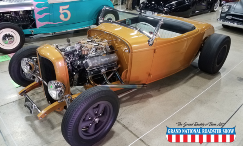 1932 Ford Roadster owned by Tom Branch won the 2018 Brizio Family Award.