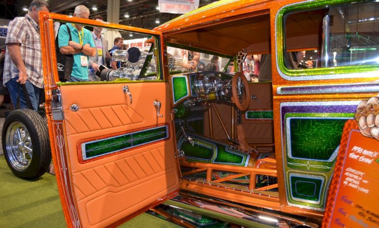 Exceptional paint graphics package captured by THE SHOP cameras at the 2017 SEMA Show