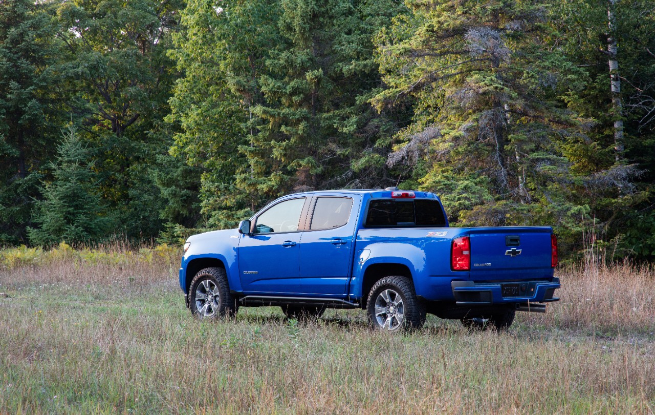 The 2019 Z71 Trail Runner begins with the Colorado Z71 off-road package and adds the underbody protection of the Colorado ZR2. C