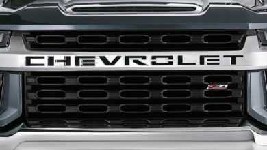 2020 Chevrolet Silverado HD sports a new grille