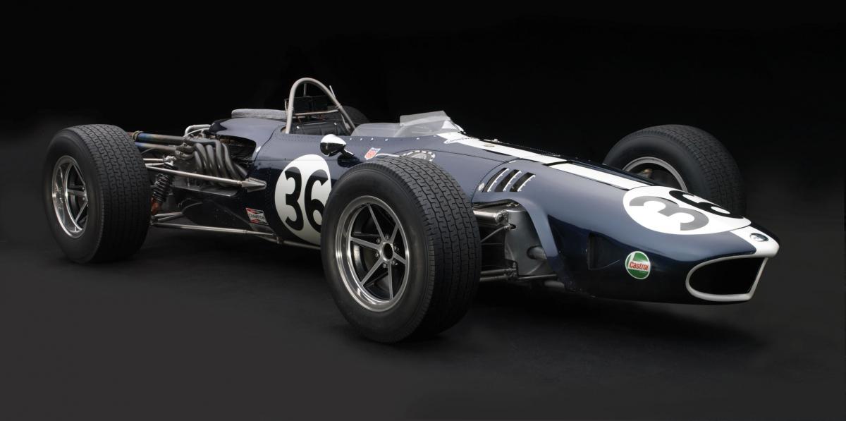 Classic Racecars Take Over Phoenix Museum of Art | THE SHOP