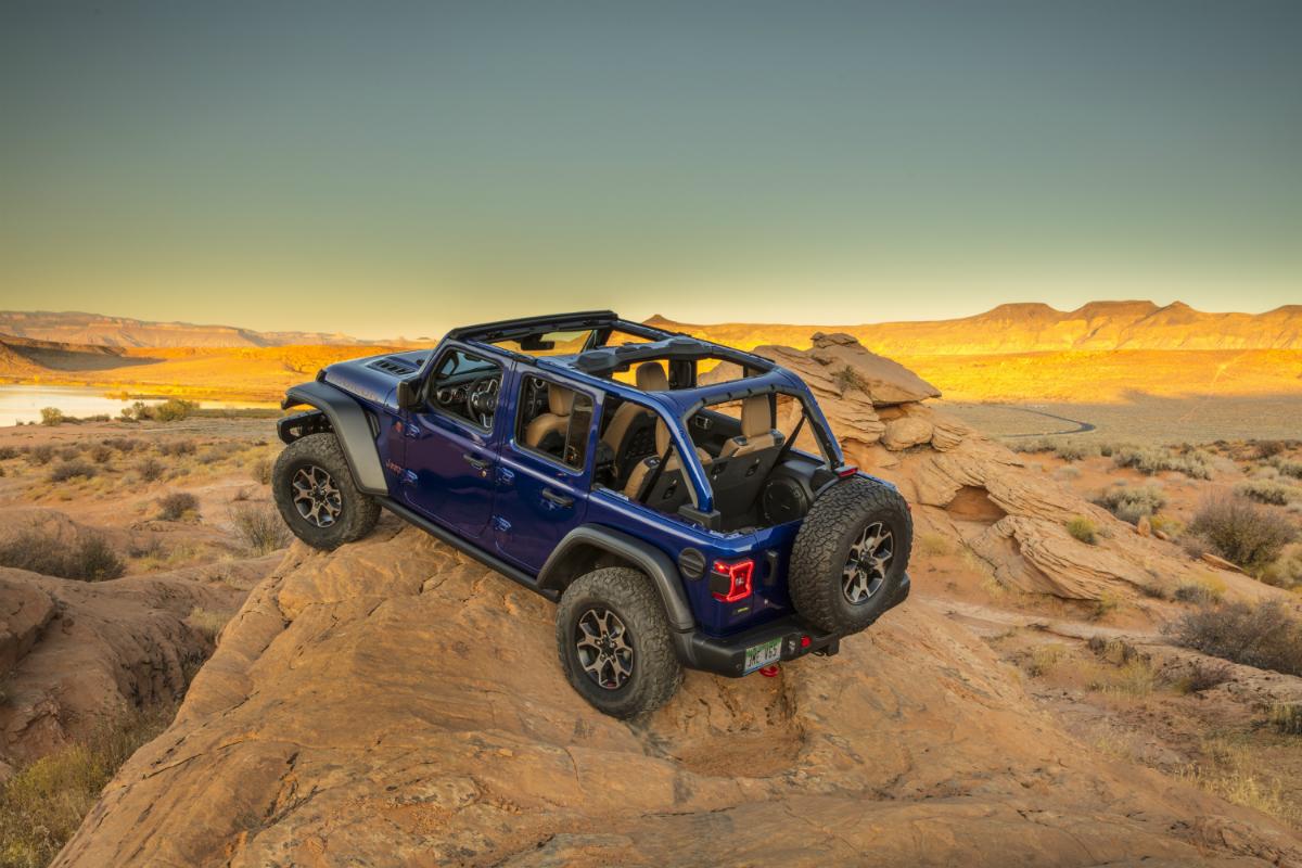 New 2020 Jeep Wrangler EcoDiesel: Fuel Efficiency, Driving Range and Plenty of Torque | THE SHOP