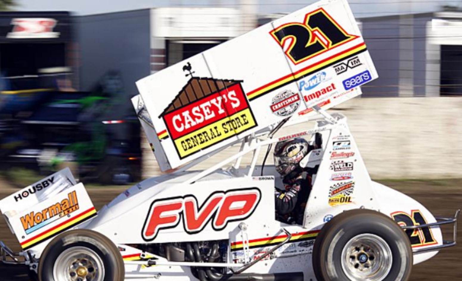 Champion Oil Sprint Car Driver Earns 50th Win at Knoxville Raceway | THE SHOP