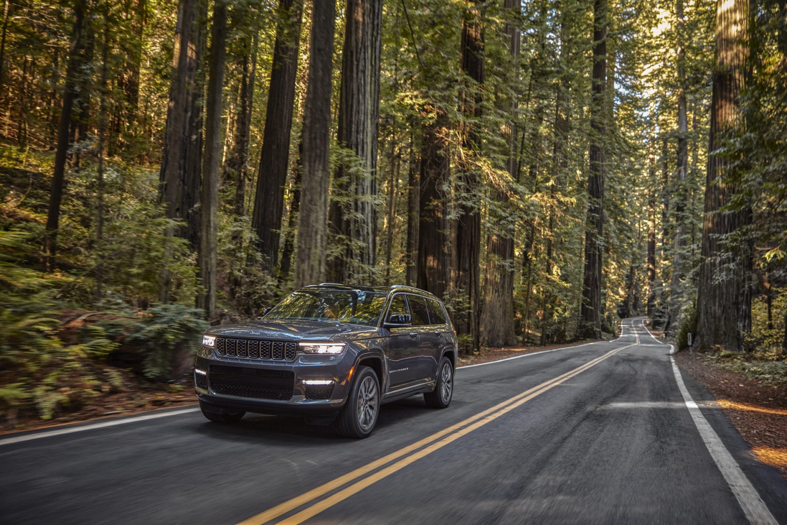 Jeep Unveils All-New 2021 Grand Cherokee | THE SHOP
