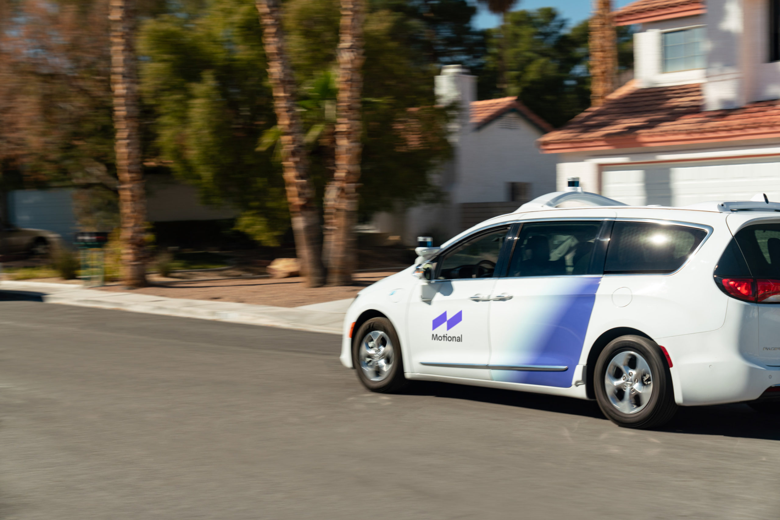 Motional Operates Driverless Vehicles with Empty Driver's Seat | THE SHOP