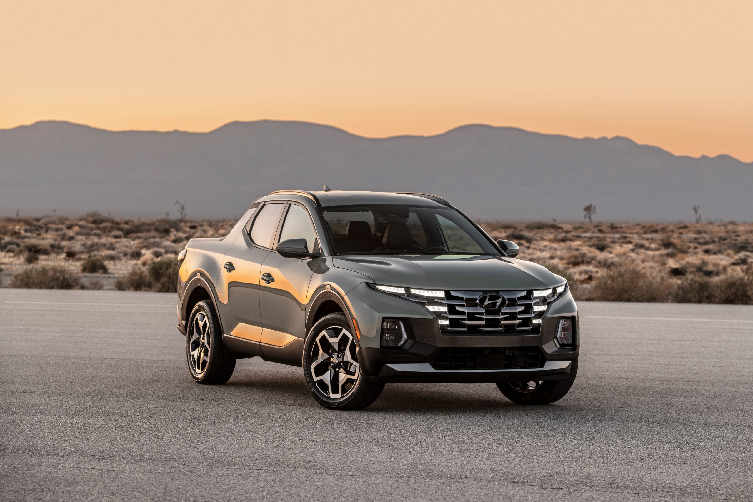 Hyundai Unveils Santa Cruz | THE SHOP