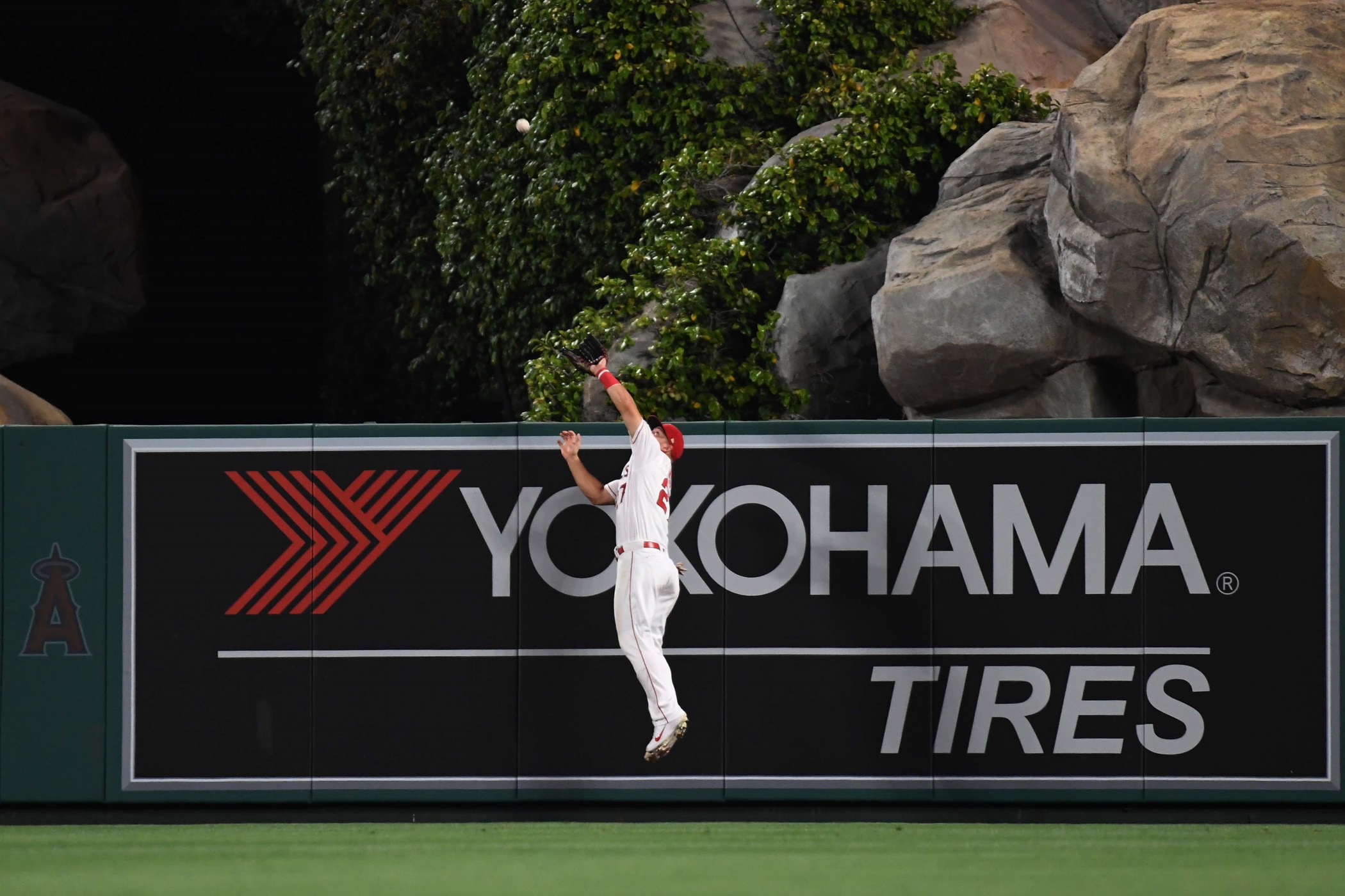 Yokohama Tire Extends Partnership Agreement with Los Angeles Angels | THE SHOP