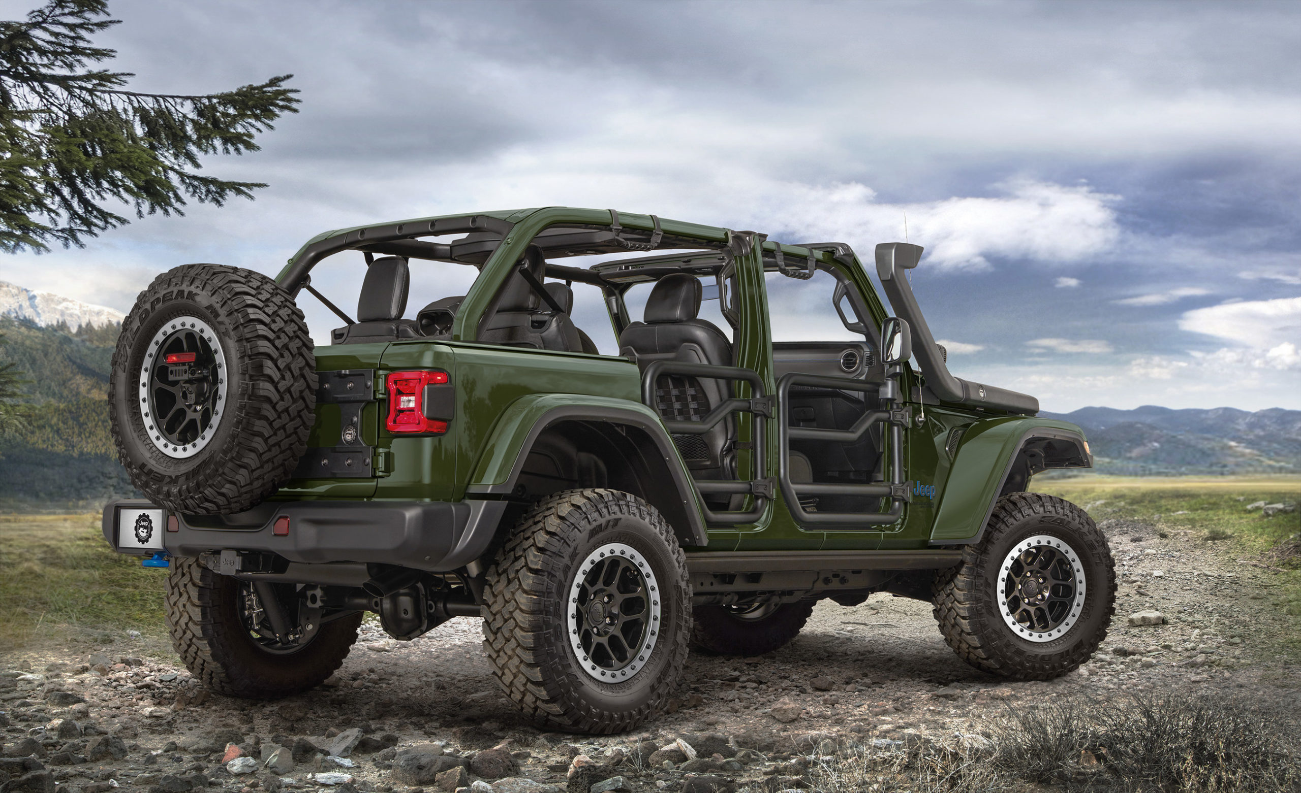 Jeep Performance Parts Introduces Lift Kit for Plug-In Hybrid Wrangler | THE SHOP