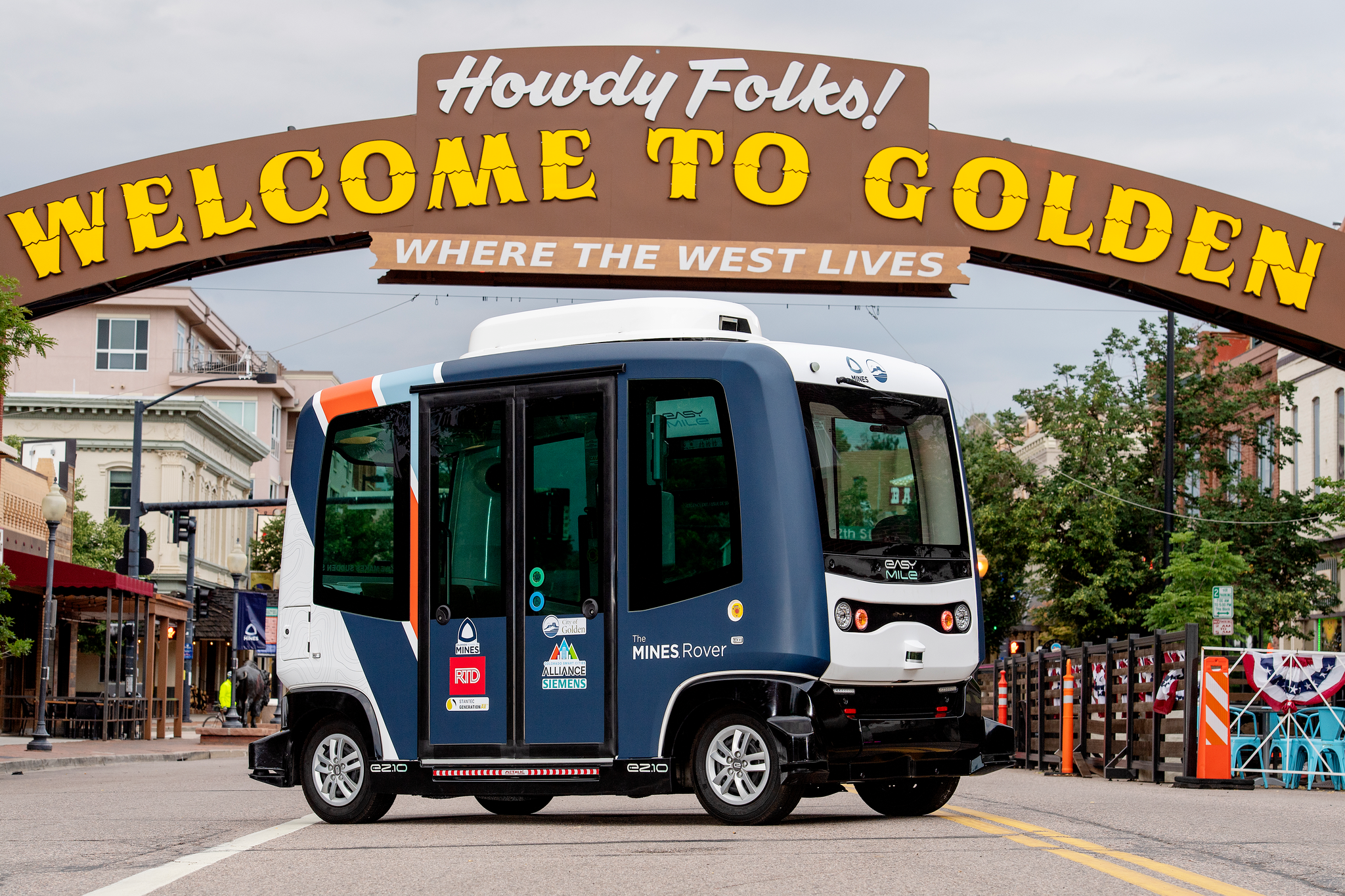 Nation’s Largest Fleet of Autonomous Shuttles Launches in Colorado | THE SHOP