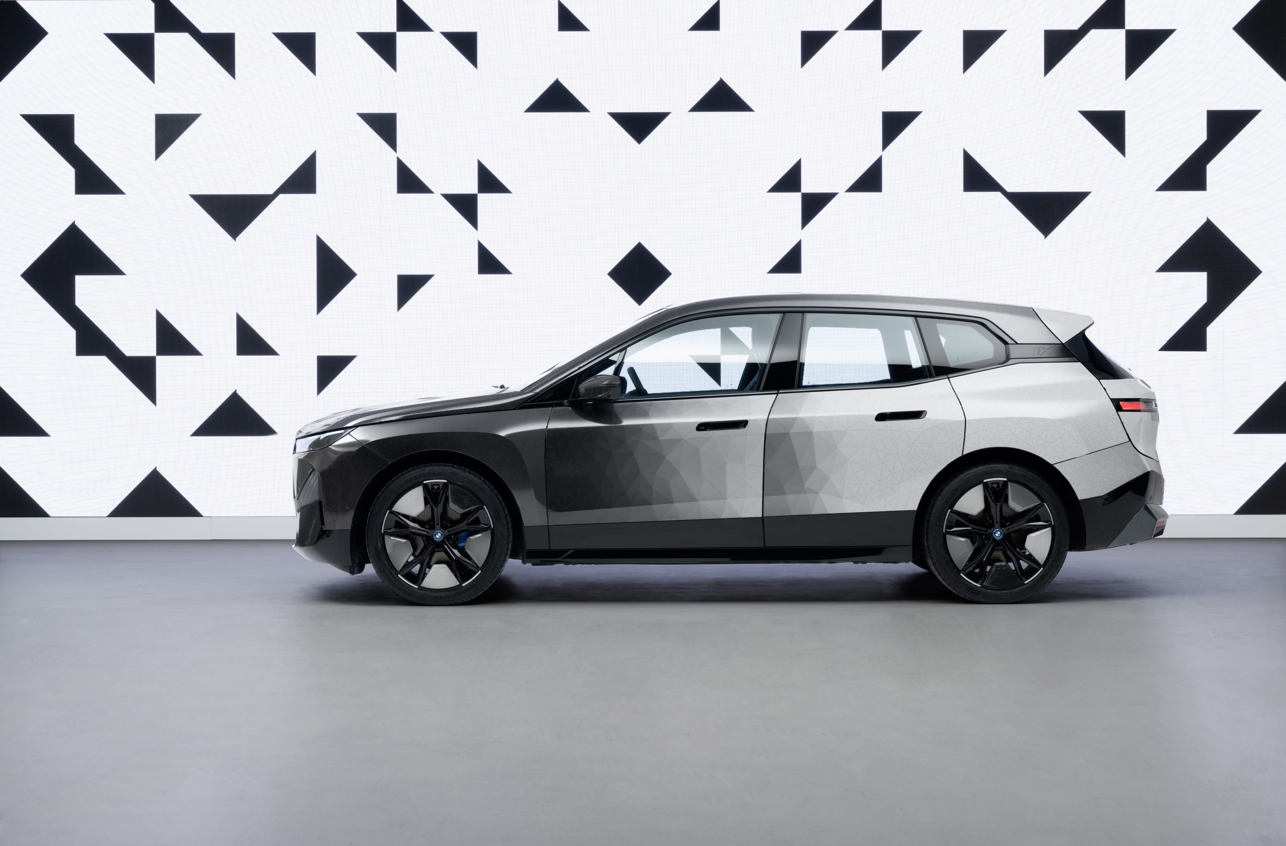 BMW Concept Car Features Changing Surface Color | THE SHOP