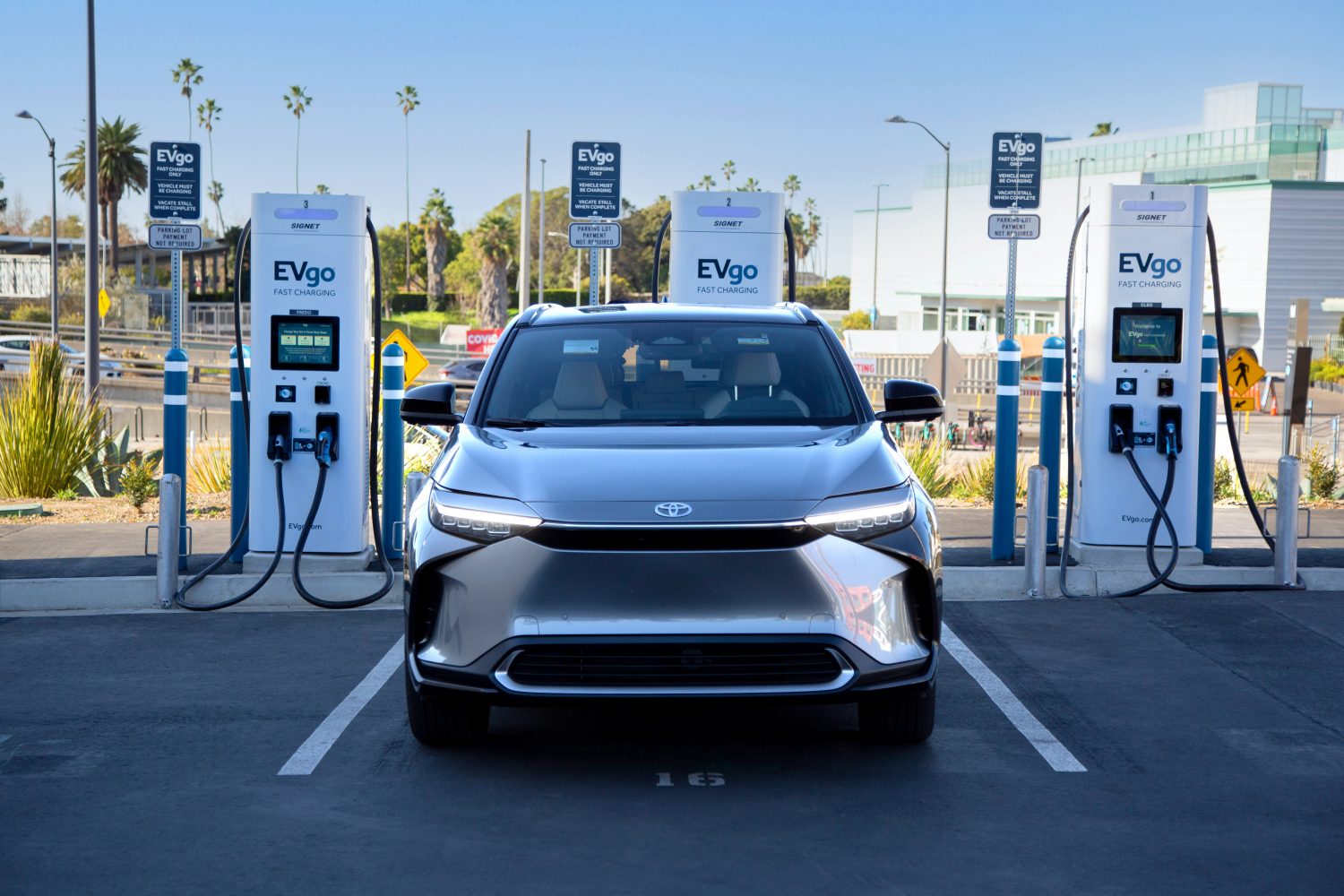 Toyota to Provide bZ4X Buyers with Free Fast Charger Access | THE SHOP