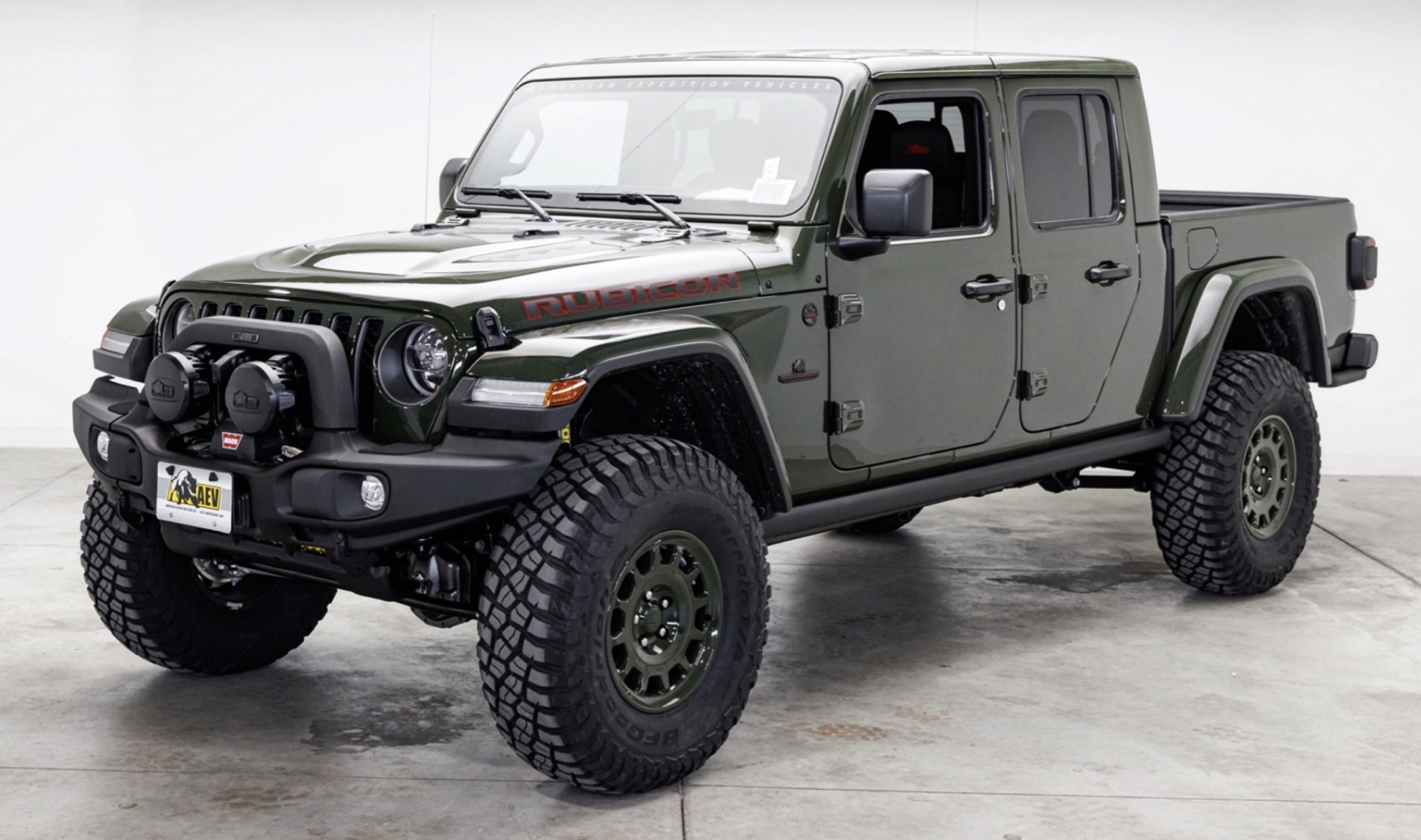 gray Jeep Gladiator Rubicon