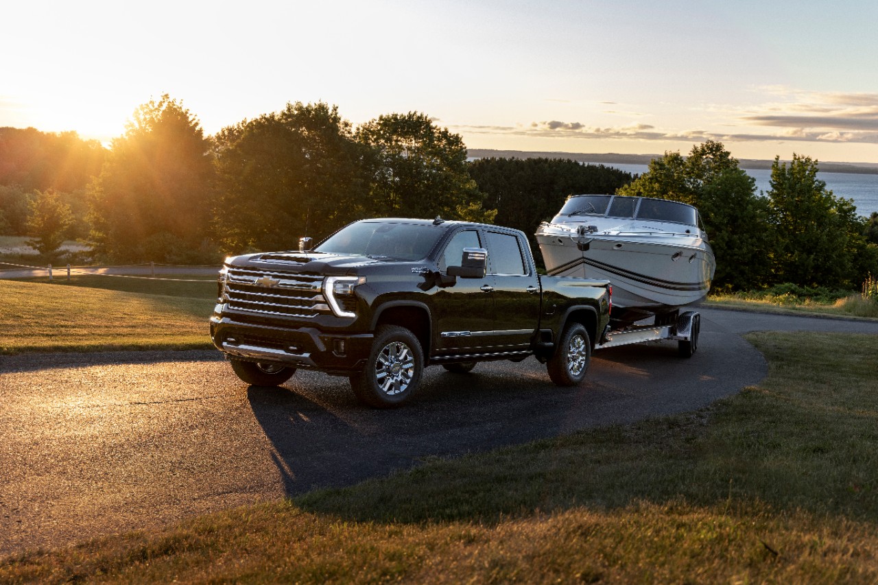 Chevrolet Updates Silverado HD for 2024 | THE SHOP