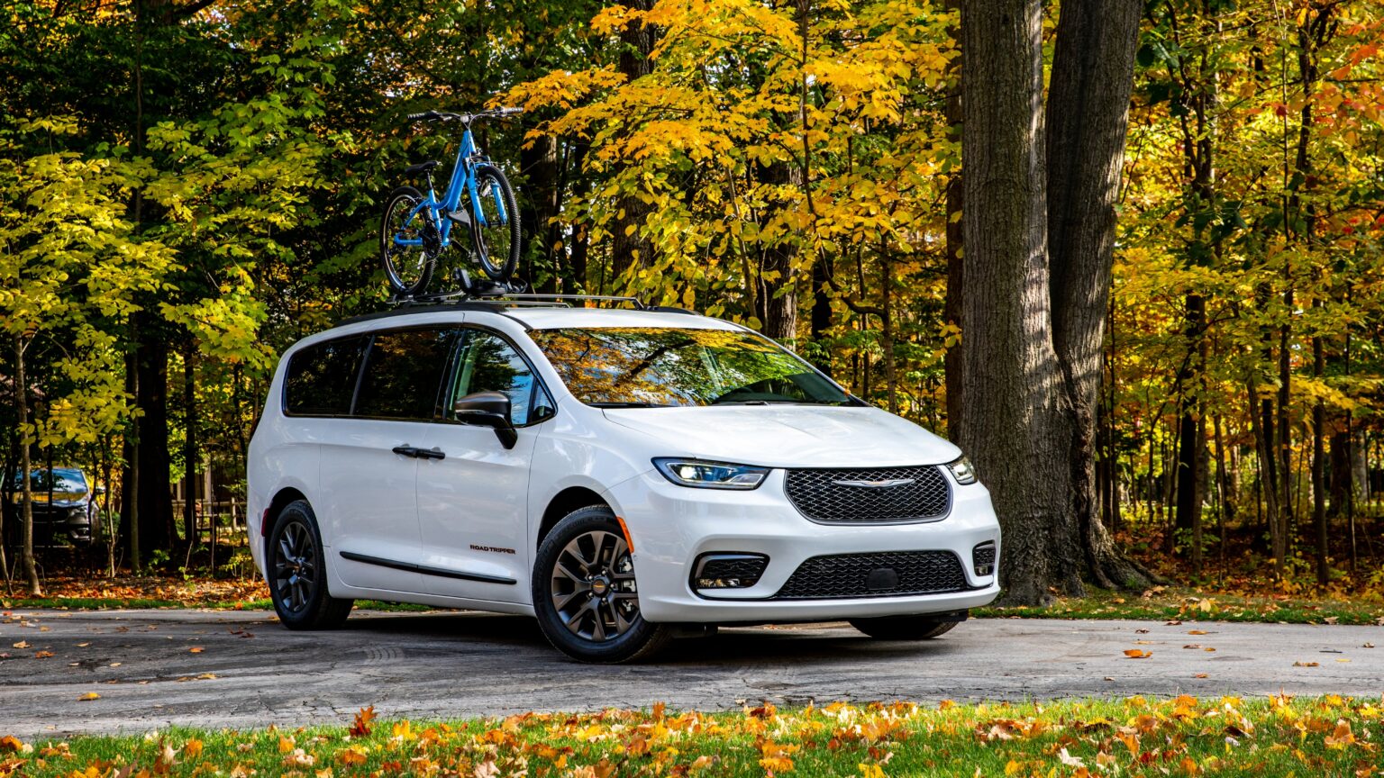 New Chrysler Pacifica Road Tripper Package Targets Traveling Families