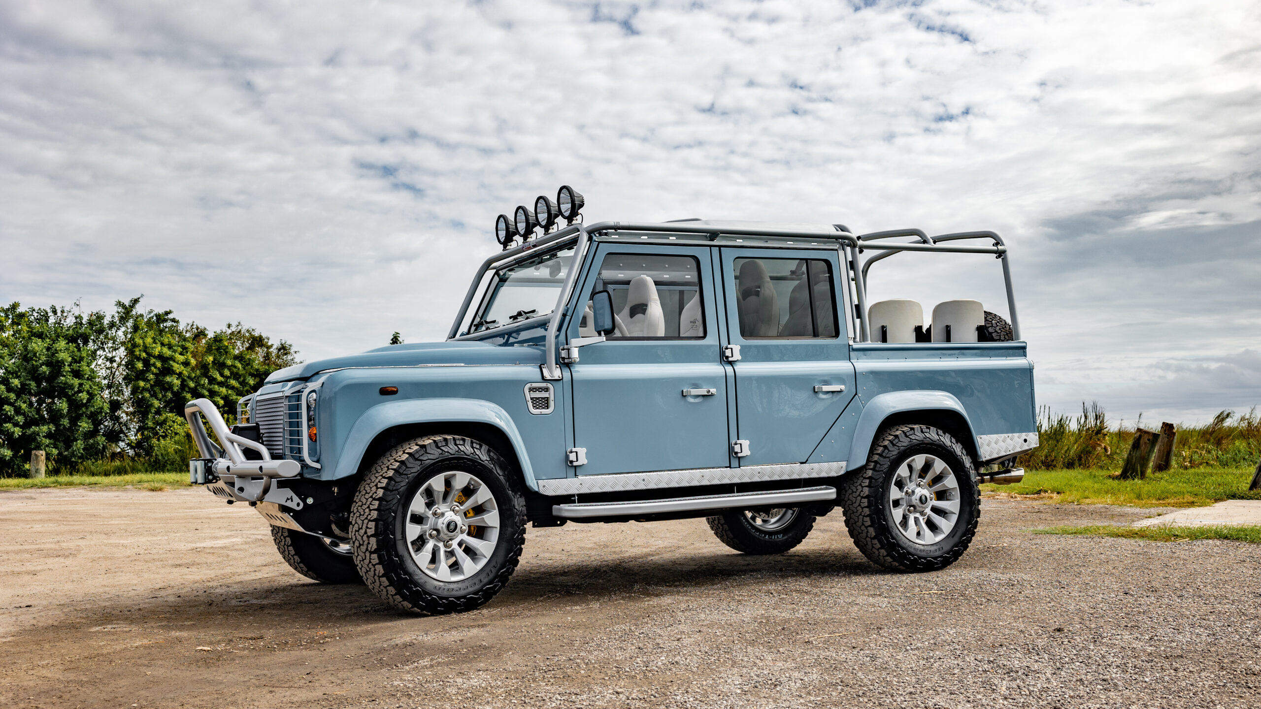 New Convertible Defender from E.C.D. Designed for Beach Adventures | THE SHOP