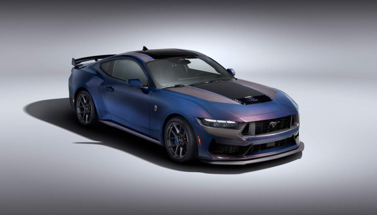 Ford Introduces Color-Shifting Paint for Mustang Dark Horse Package | THE SHOP