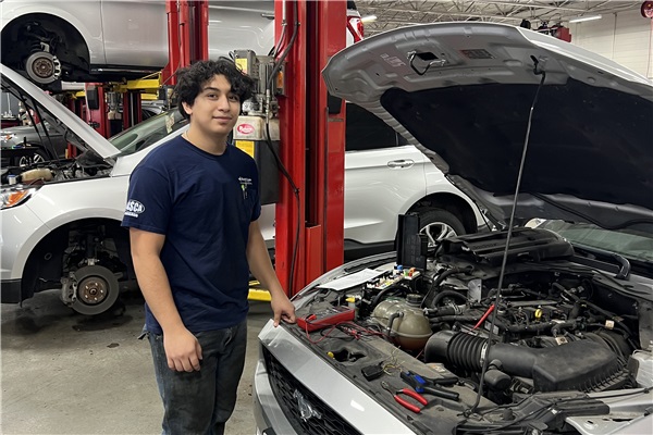 Ford Starts Technician Scholarship Fund | THE SHOP