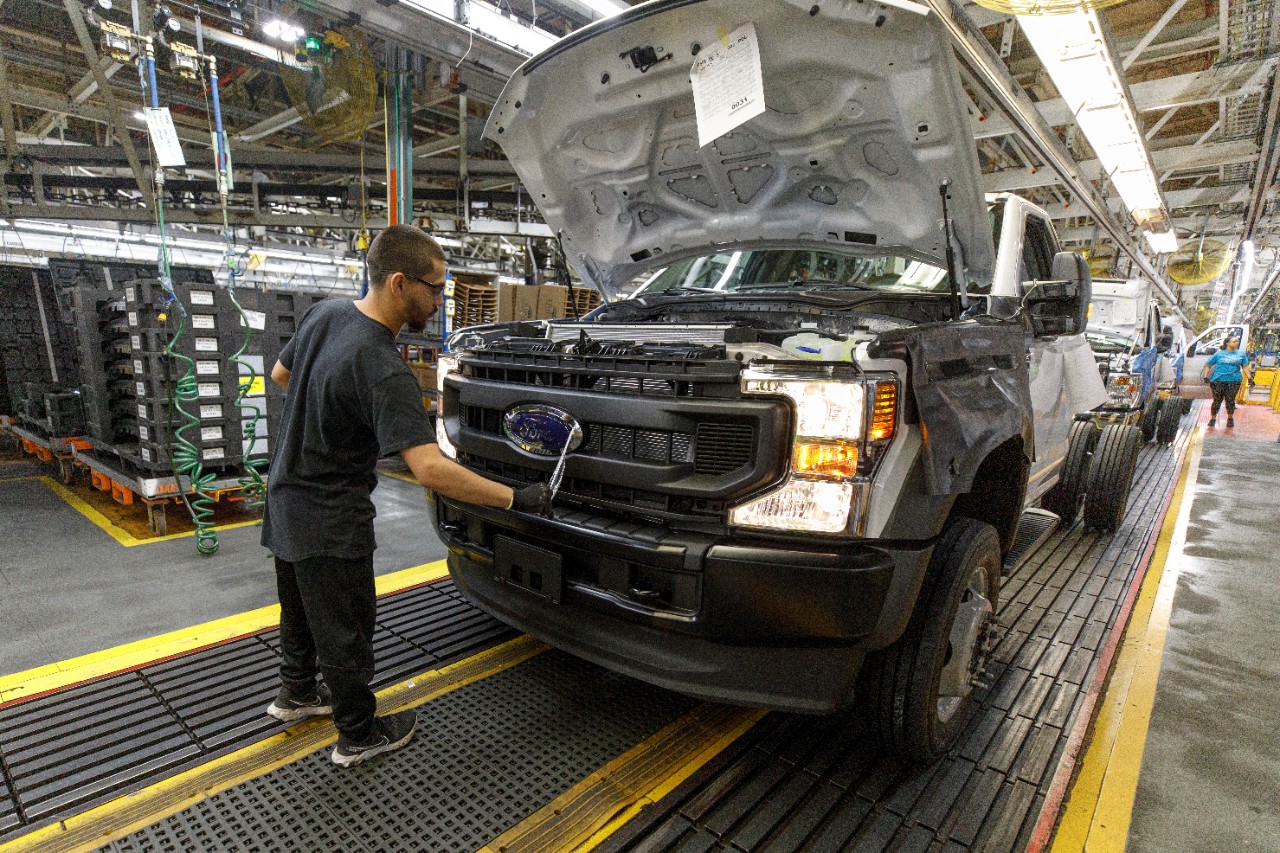 UAW Authorizes Potential Strike at US Automakers | THE SHOP
