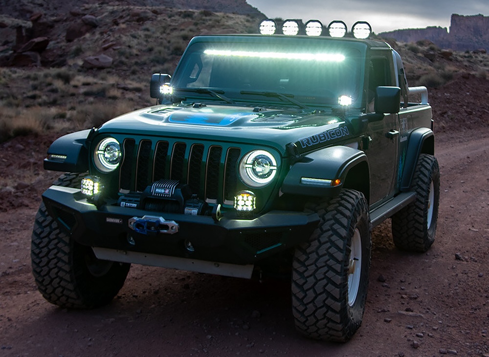 Quadratec lights & bar on Jeep