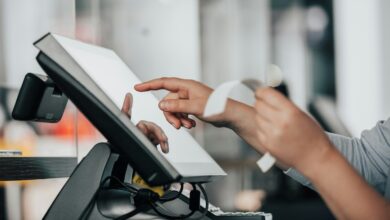 finger tapping cash register