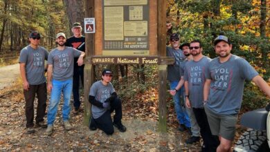 Yokohama Tire volunteers at trailhead