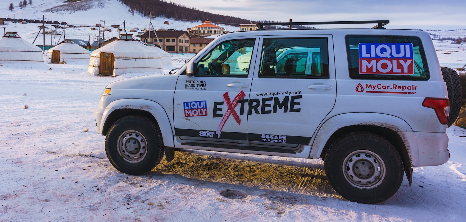 LIQUI MOLY Extreme adventure travel SUV in snow