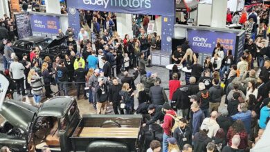 Crowd at Toronto Motorama