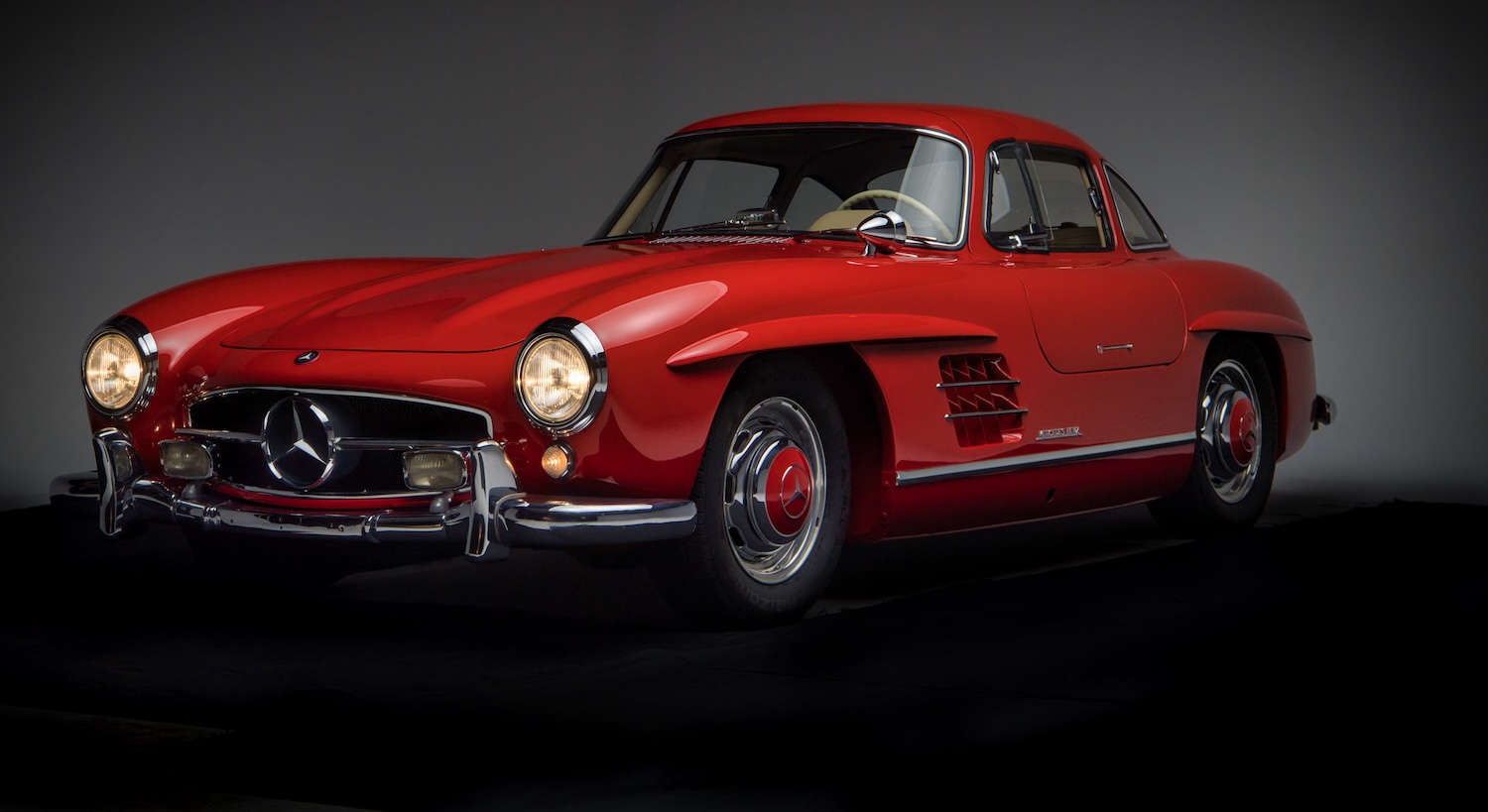 RM Sotheby's red Mercedes