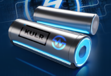 Graphic of two batteries with logos from KULR and Worksport