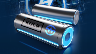 Graphic of two batteries with logos from KULR and Worksport