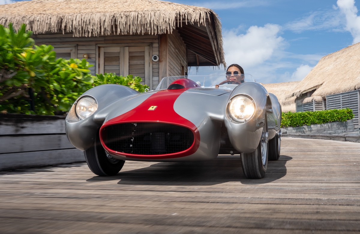 ferrari testa rosa j Maldives