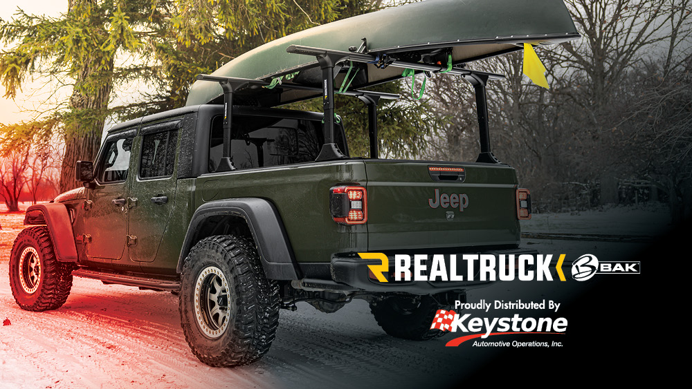 BAKFlip MX4 TS With Integrated T-Slots mounted on bed of Jeep