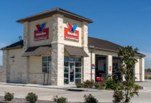 A Valvoline shop in Pearland, Texas, with blue sky