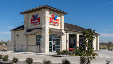 A Valvoline shop in Pearland, Texas, with blue sky