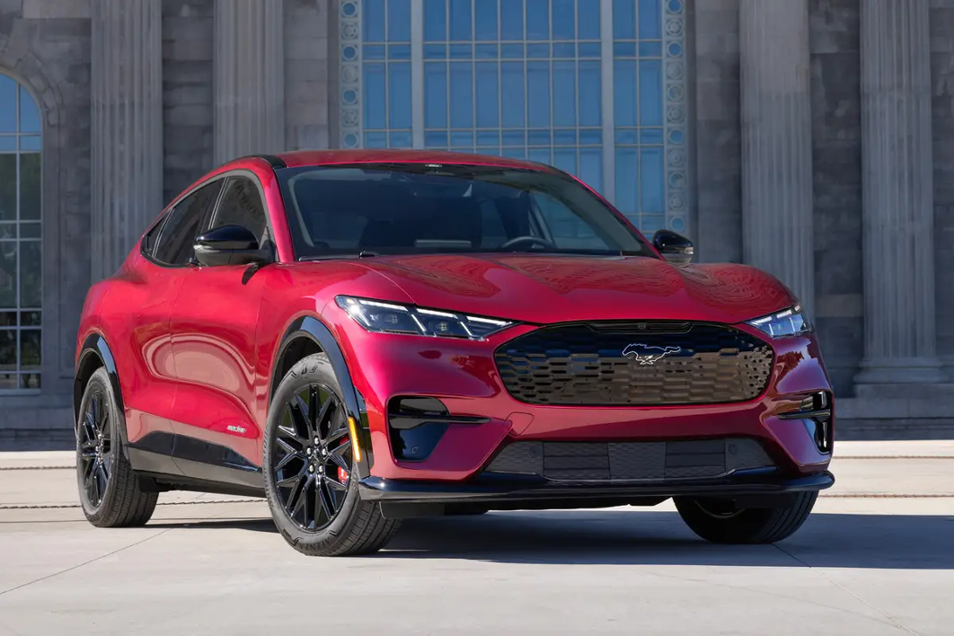 2025 Ford Mustang Mach-E
