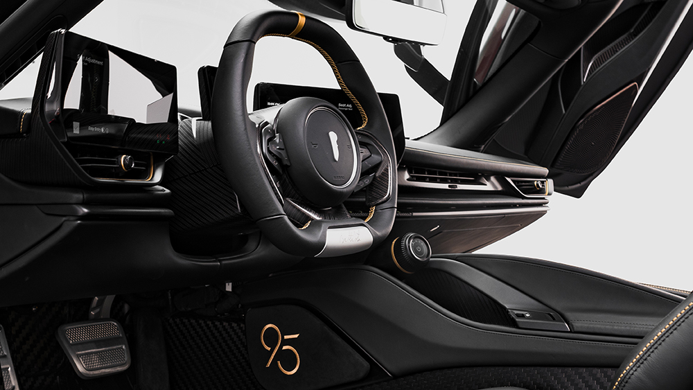 Automobili Pininfarina Battista Novantacinque interior