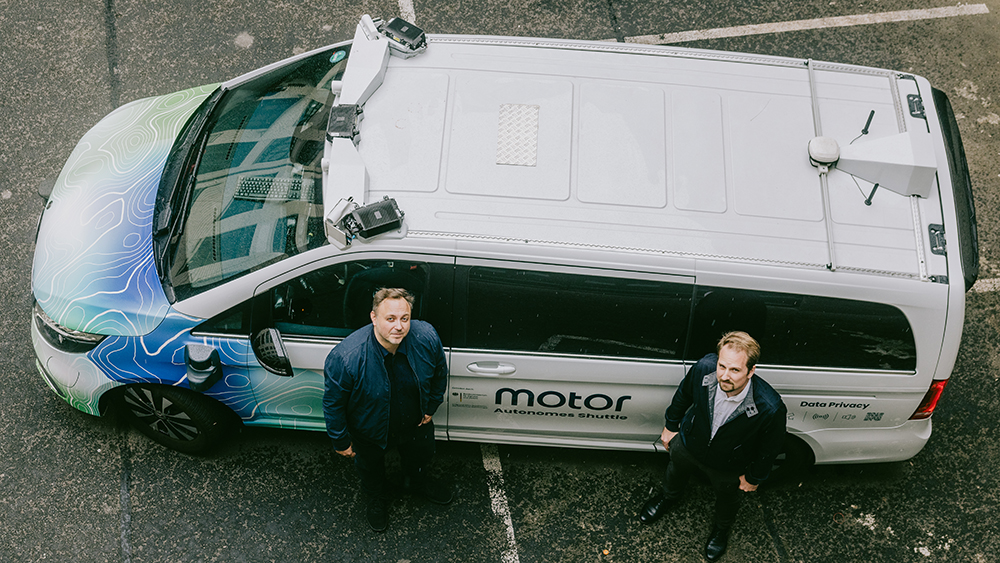 Motor Ai autonomous van from above