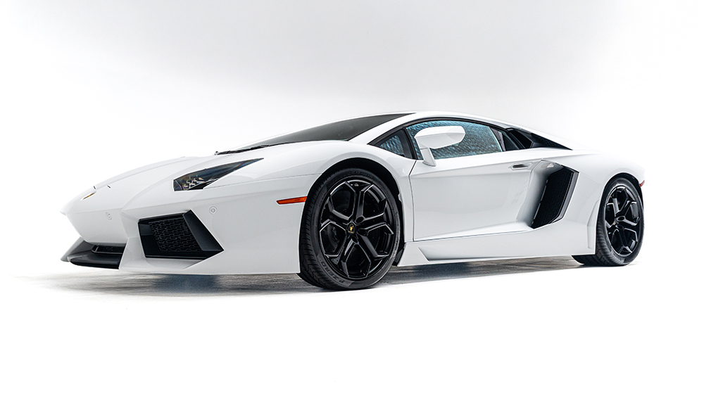 White 2011 Aventador Coupè (Model Year 2012)