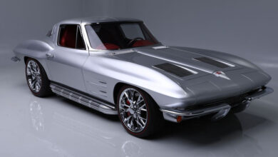 1963 Chevrolet Corvette Custom Split-Window Coupe