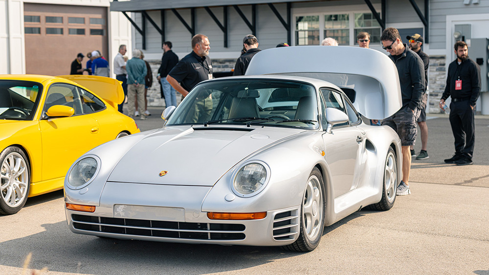 1988 959 Komfort by Hendrick Porsche
